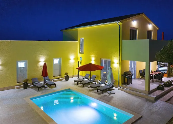 Gaby With Heated Pool *