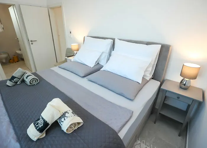 Βίλα Gaby With Heated Pool *