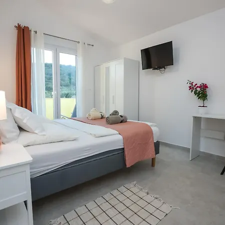 Gaby With Heated Pool *