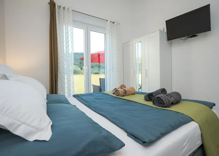 Gaby With Heated Pool