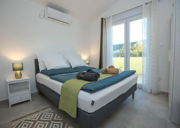 Gaby With Heated Pool Вилла